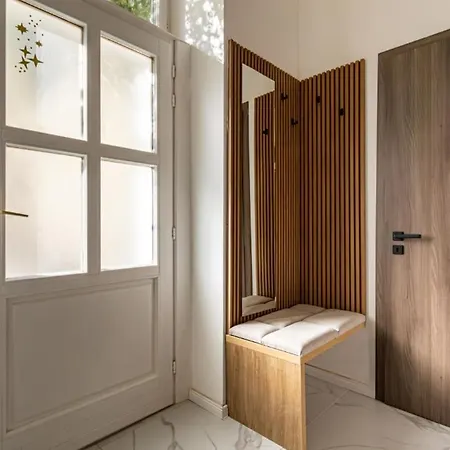 Oasis On The Broadway With Ac Апартаменты