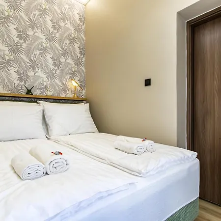 Апартаменты Oasis On The Broadway With Ac