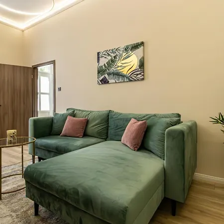 Oasis On The Broadway With Ac Appartamento Budapest